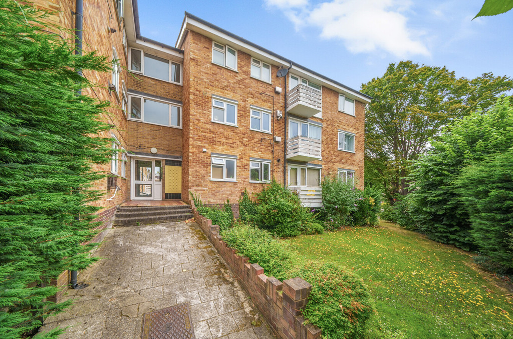 2 bed flat to rent in Hatherley Crescent, Sidcup, DA14 4HX