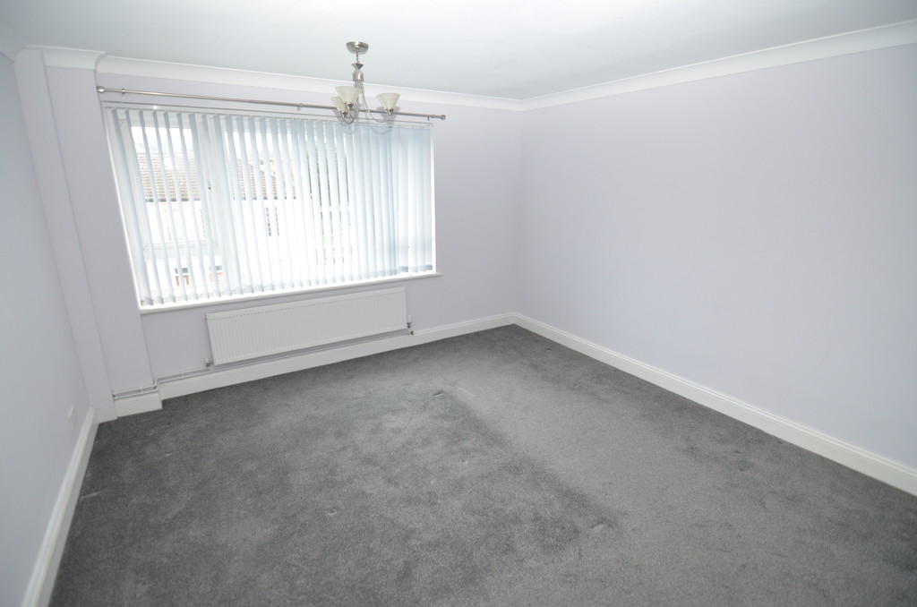 2 bed flat to rent in Hatherley Crescent, Sidcup  - Property Image 4