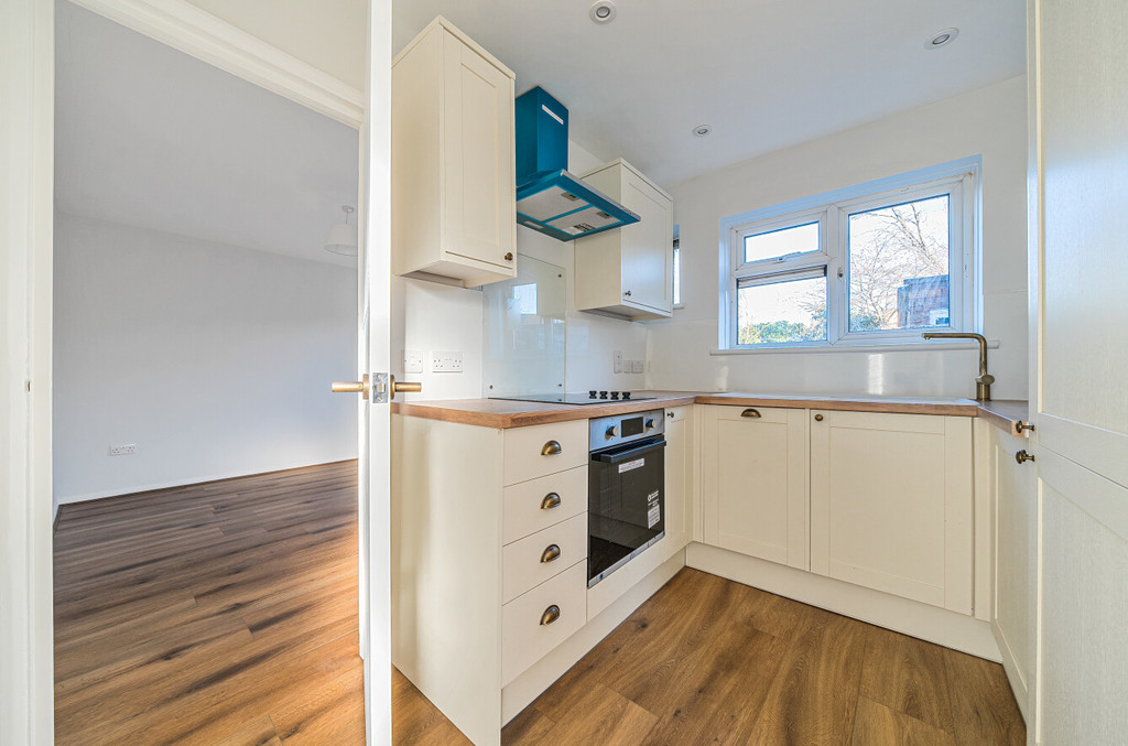 3 bed semi-detached house for sale in Partridge Road, Sidcup  - Property Image 6