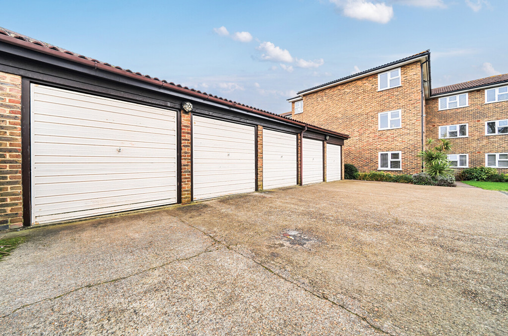 2 bed apartment for sale in Station Road, Sidcup  - Property Image 9