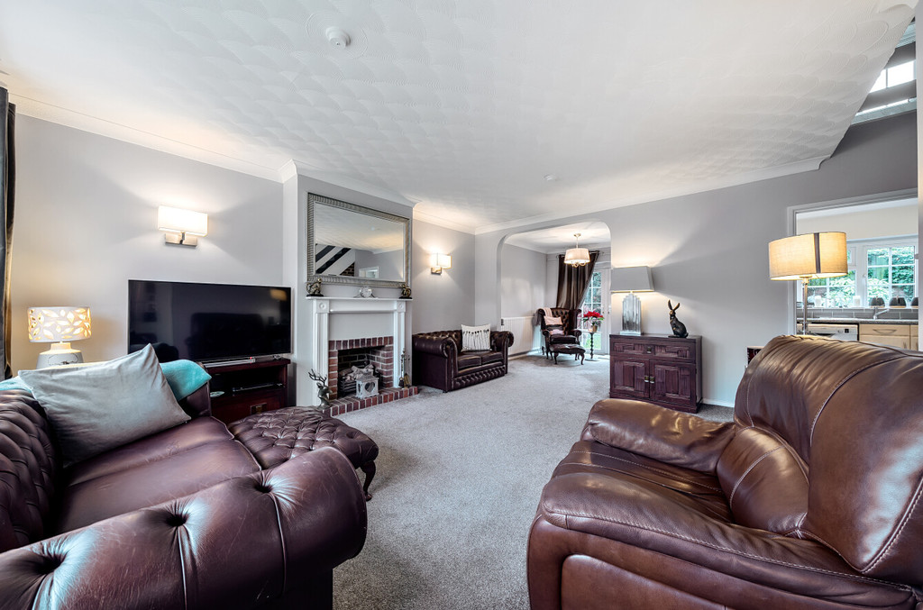 5 bed detached house for sale in Longlands Road, Sidcup  - Property Image 2