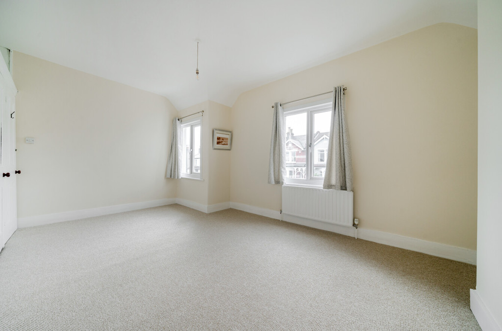 3 bed detached house for sale in Clarence Crescent, Sidcup, DA14 4DG  - Property Image 9