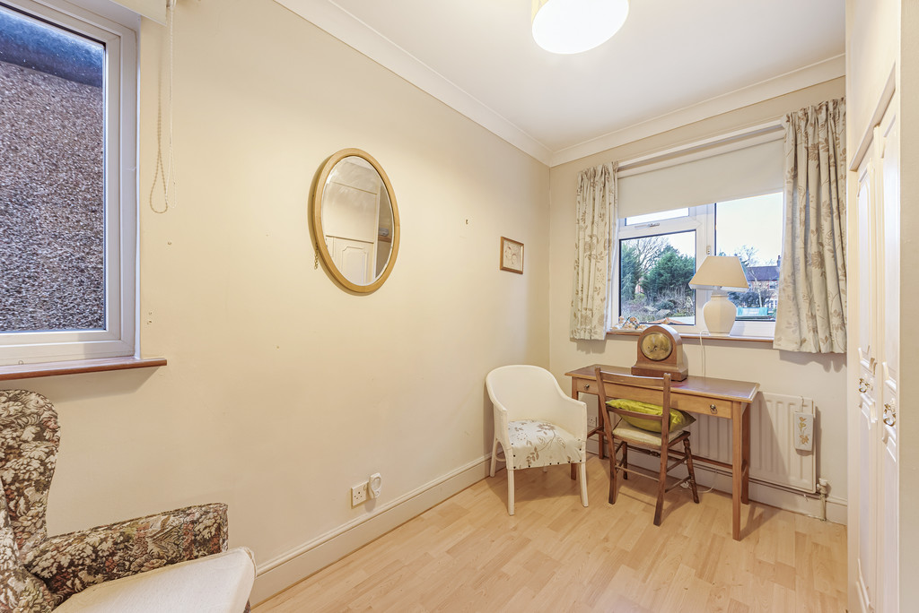 4 bed semi-detached house for sale in Longlands Park Crescent, Sidcup, DA15 7NG  - Property Image 12