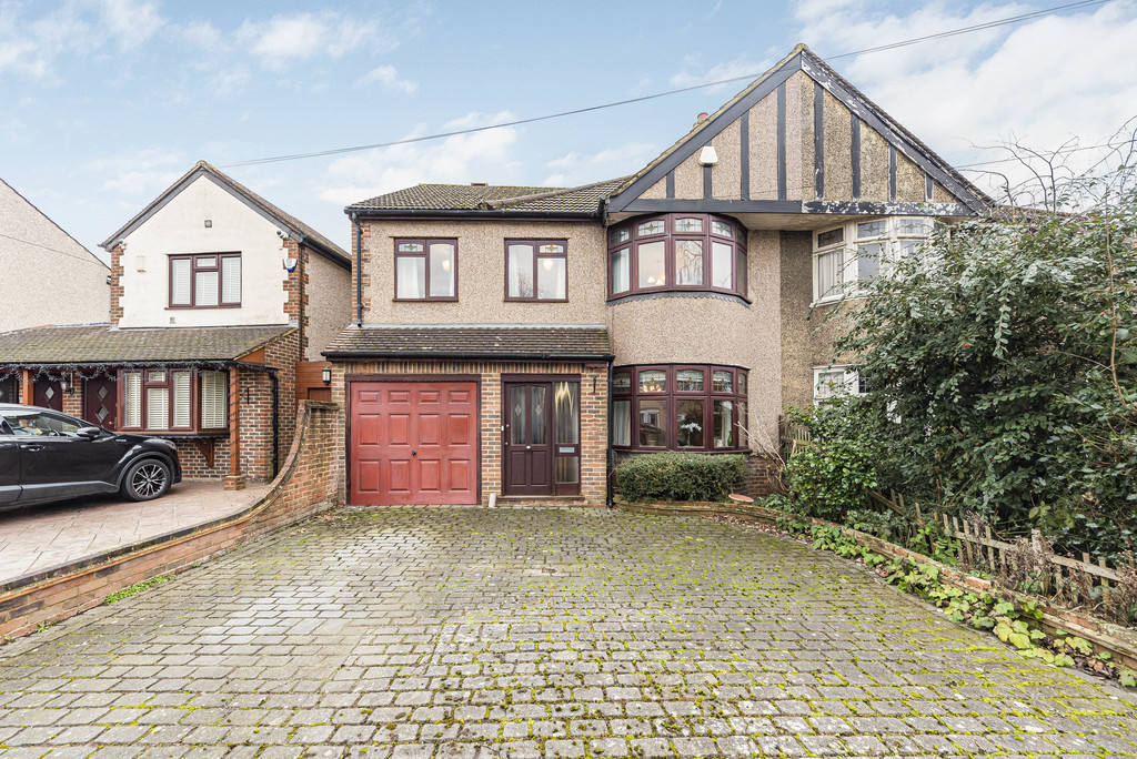 4 bed semi-detached house for sale in Longlands Park Crescent, Sidcup, DA15 7NG  - Property Image 1