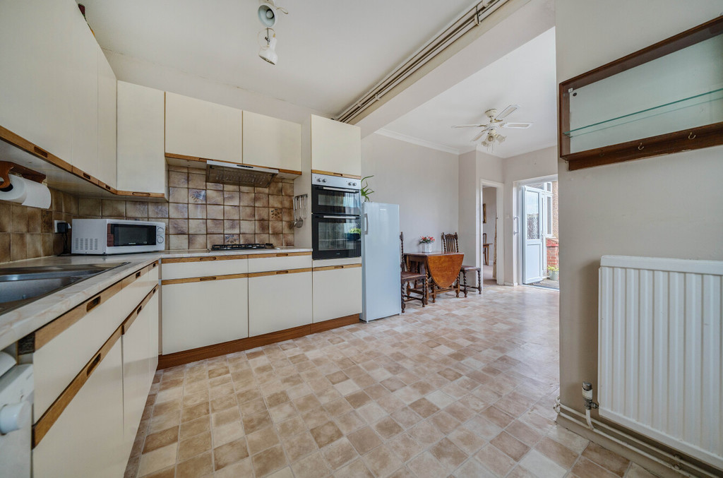 4 bed semi-detached house for sale in Cavendish Avenue, Sidcup, DA15 9EB  - Property Image 4