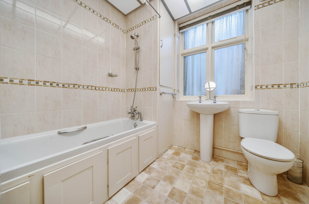 4 bed semi-detached house for sale in Cavendish Avenue, Sidcup, DA15 9EB  - Property Image 6