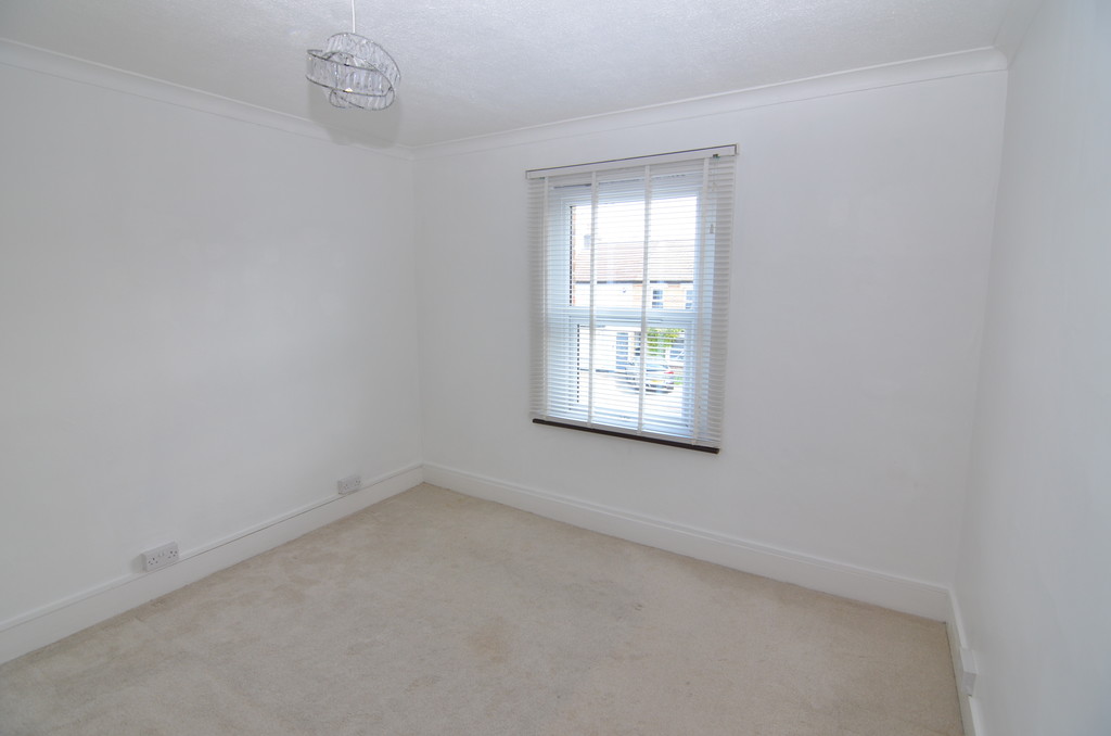 2 bed terraced house to rent in Birkbeck Road, Sidcup, DA14 4DJ  - Property Image 4