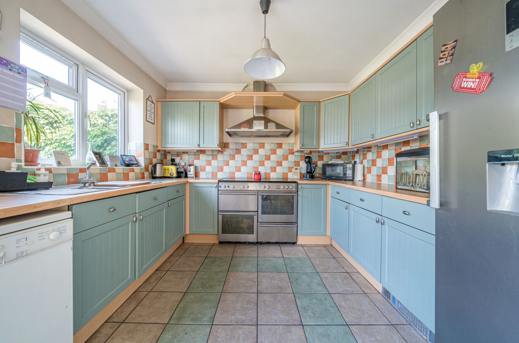 4 bed semi-detached house for sale in Harland Avenue, Sidcup, DA15 7PQ  - Property Image 5