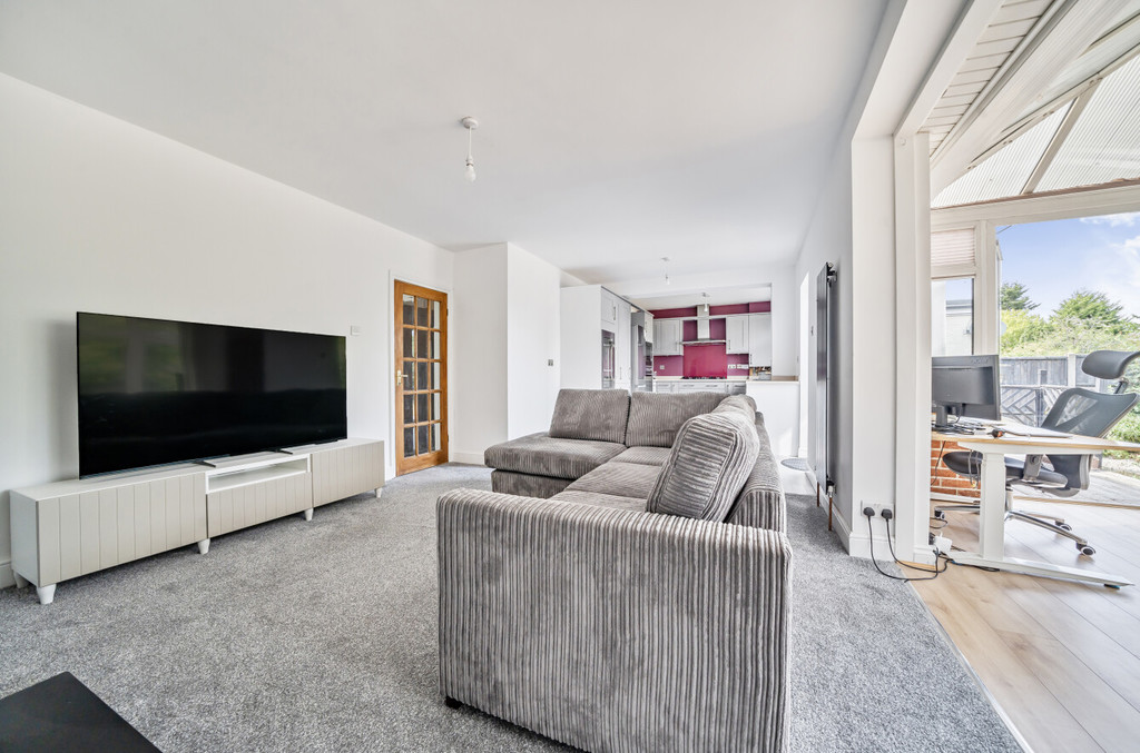 3 bed semi-detached bungalow for sale in Eaton Road, Sidcup, DA14 4PE  - Property Image 4