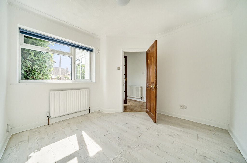 3 bed semi-detached bungalow for sale in Eaton Road, Sidcup, DA14 4PE  - Property Image 9