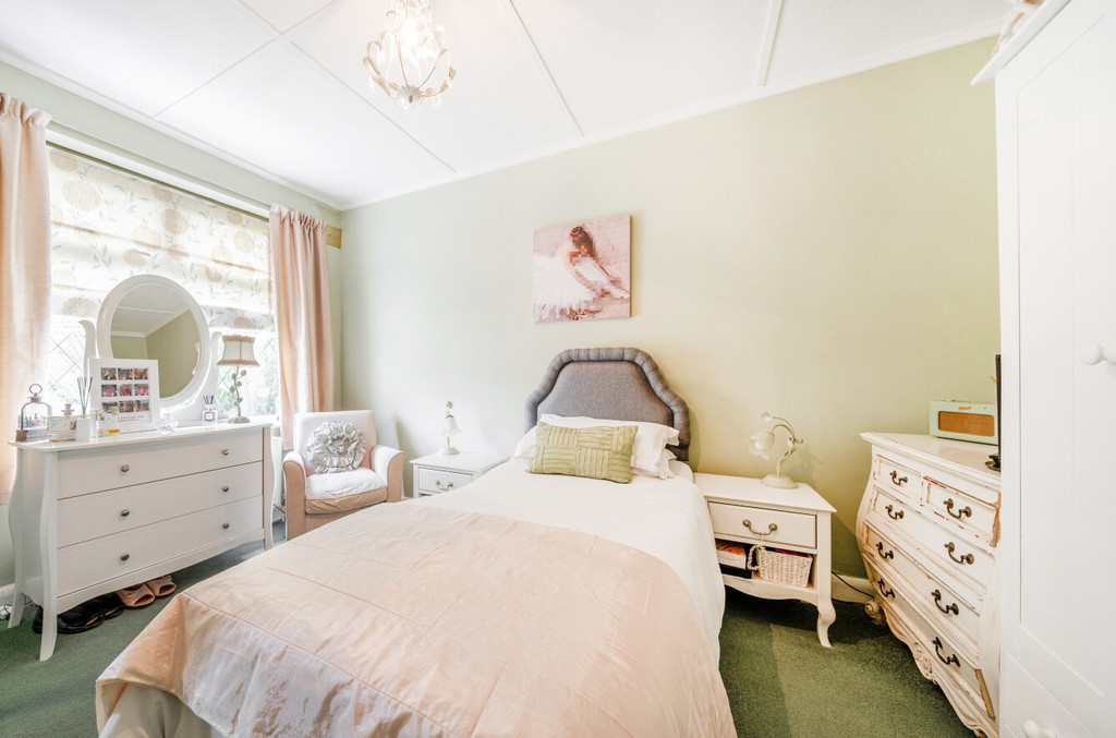 2 bed semi-detached bungalow for sale in Bexley Lane, Sidcup, DA14 4JJ  - Property Image 10