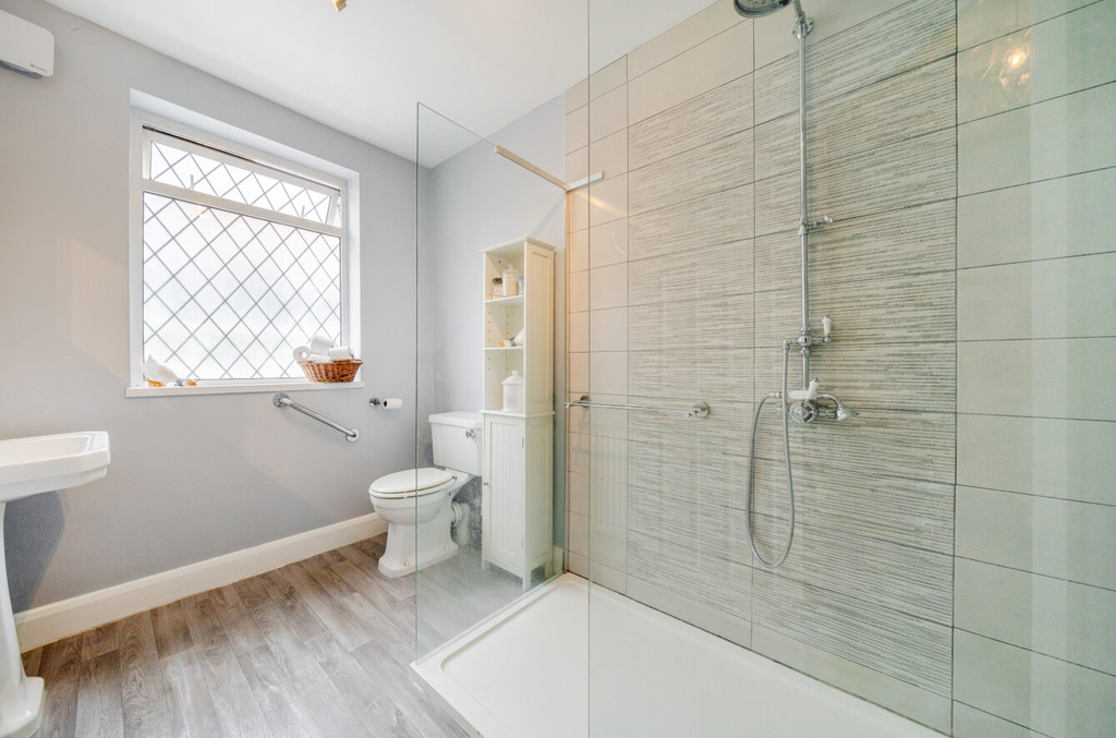 2 bed semi-detached bungalow for sale in Bexley Lane, Sidcup, DA14 4JJ  - Property Image 11