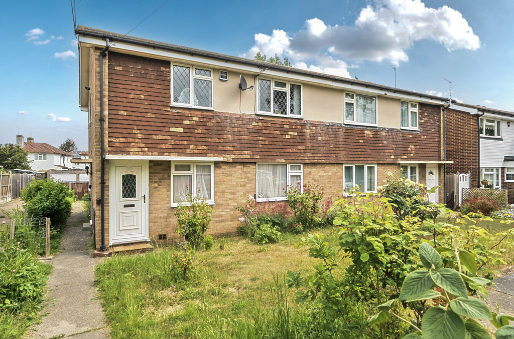2 bed maisonette for sale in Bursdon Close, Sidcup, DA15 8AQ