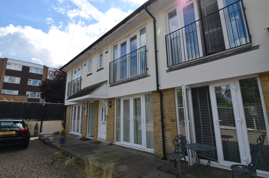 2 bed terraced house to rent in Shortlands Gardens, Bromley, BR2 0EA  - Property Image 1