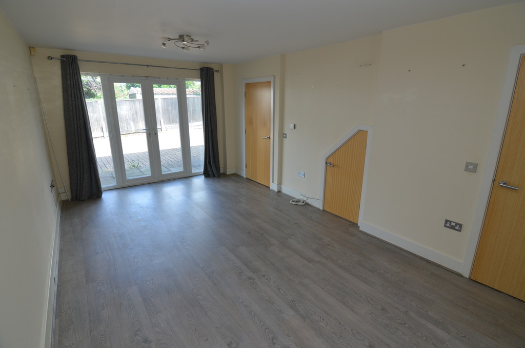 2 bed terraced house to rent in Shortlands Gardens, Bromley, BR2 0EA  - Property Image 2
