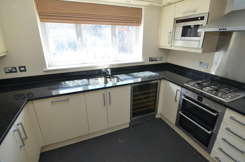 2 bed terraced house to rent in Shortlands Gardens, Bromley, BR2 0EA  - Property Image 5