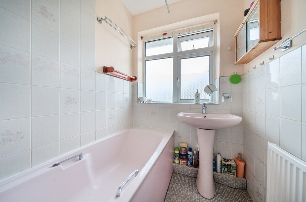 3 bed terraced house for sale in Birchwood Avenue, Sidcup, DA14 4JU  - Property Image 12