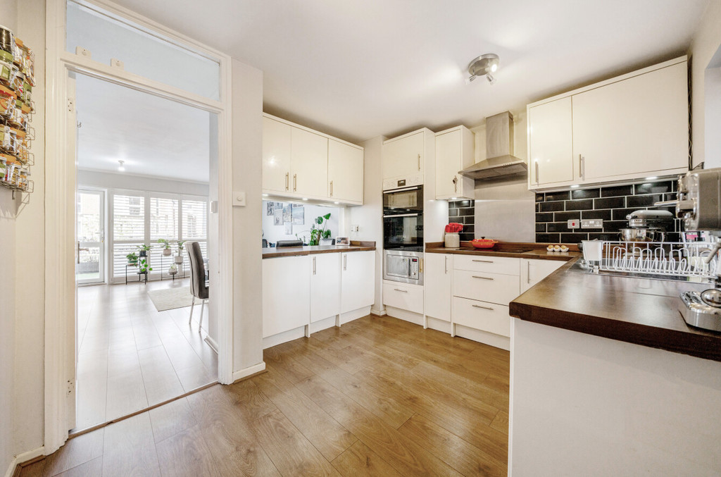 3 bed flat for sale in Manor Road, Sidcup, DA15 7HY  - Property Image 3