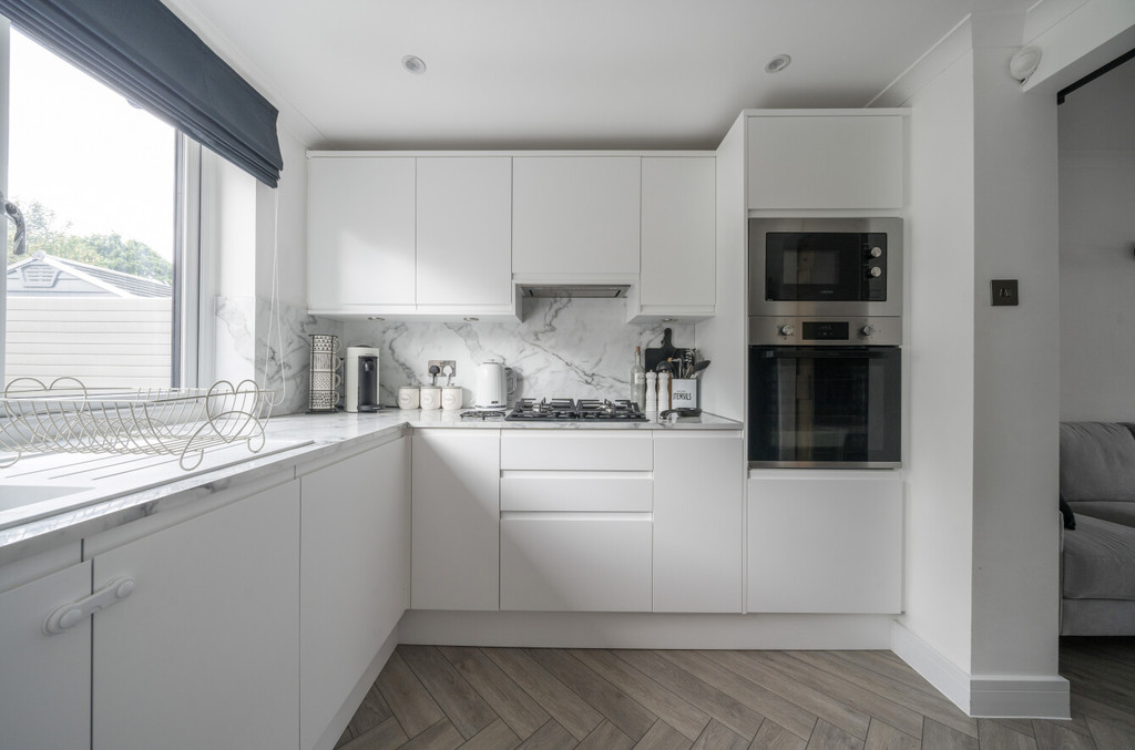 2 bed terraced house for sale in Penshurst Avenue, Sidcup, DA15 9EZ  - Property Image 5