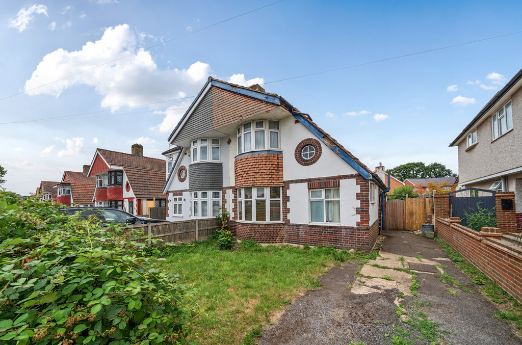 3 bed chalet for sale in Old Farm Avenue, Sidcup, DA15 8AJ