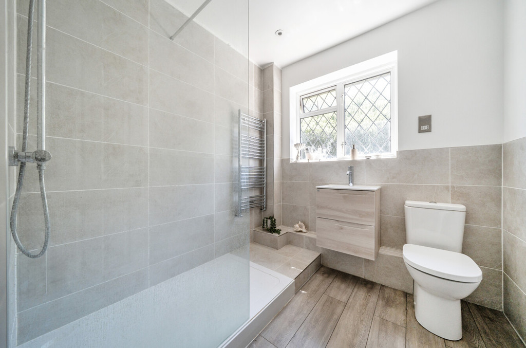 4 bed detached house for sale in Maple Leaf Drive, Sidcup, DA15 8WG  - Property Image 8