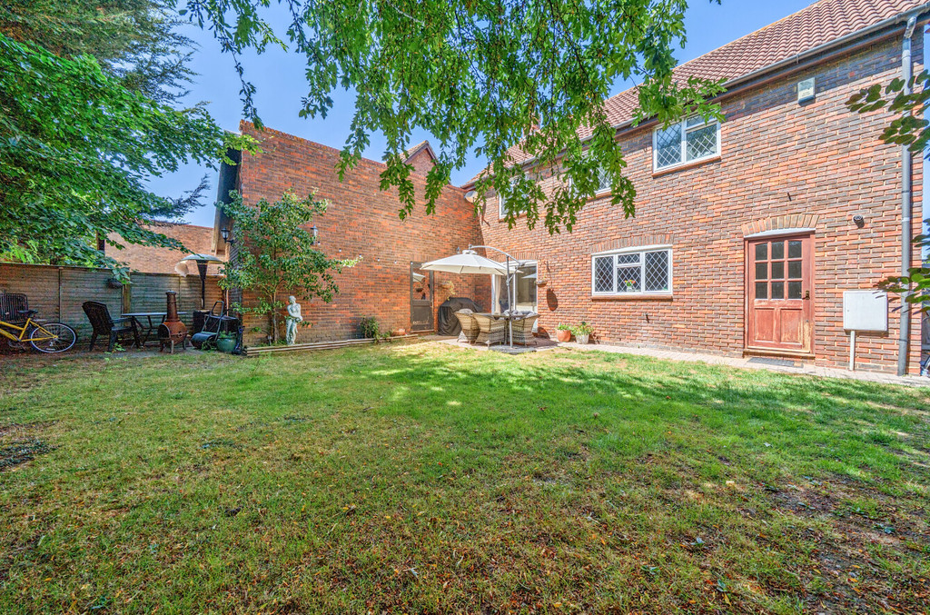 4 bed detached house for sale in Maple Leaf Drive, Sidcup, DA15 8WG  - Property Image 13
