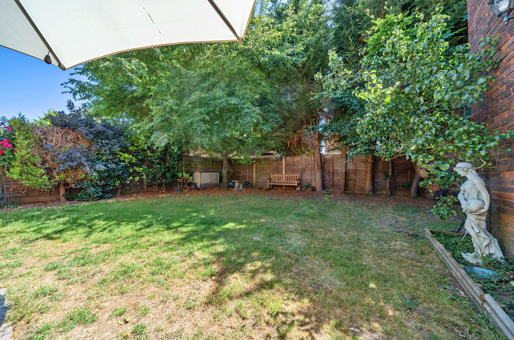 4 bed detached house for sale in Maple Leaf Drive, Sidcup, DA15 8WG  - Property Image 14