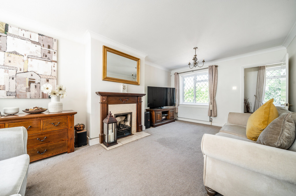 4 bed detached house for sale in Maple Leaf Drive, Sidcup, DA15 8WG  - Property Image 3