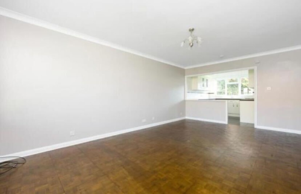 2 bed ground floor maisonette to rent in The Chevenings, Sidcup, DA14 4LA  - Property Image 9