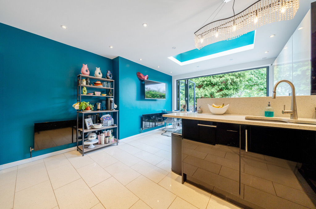 2 bed terraced house for sale in Shirley Avenue, Bexley, DA5 3AZ  - Property Image 4