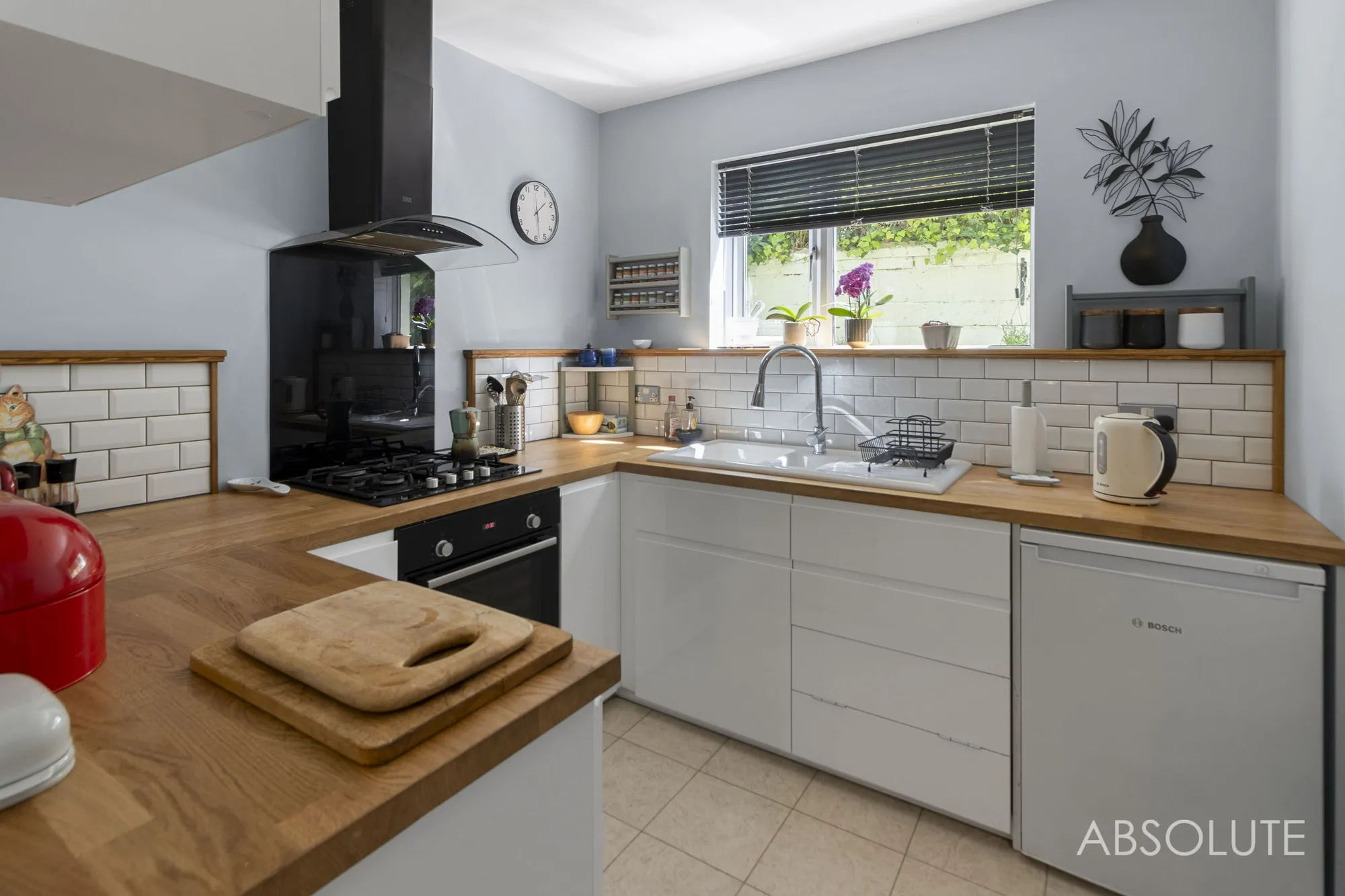 4 bed semi-detached house for sale in Thurlow Road, Torquay  - Property Image 3