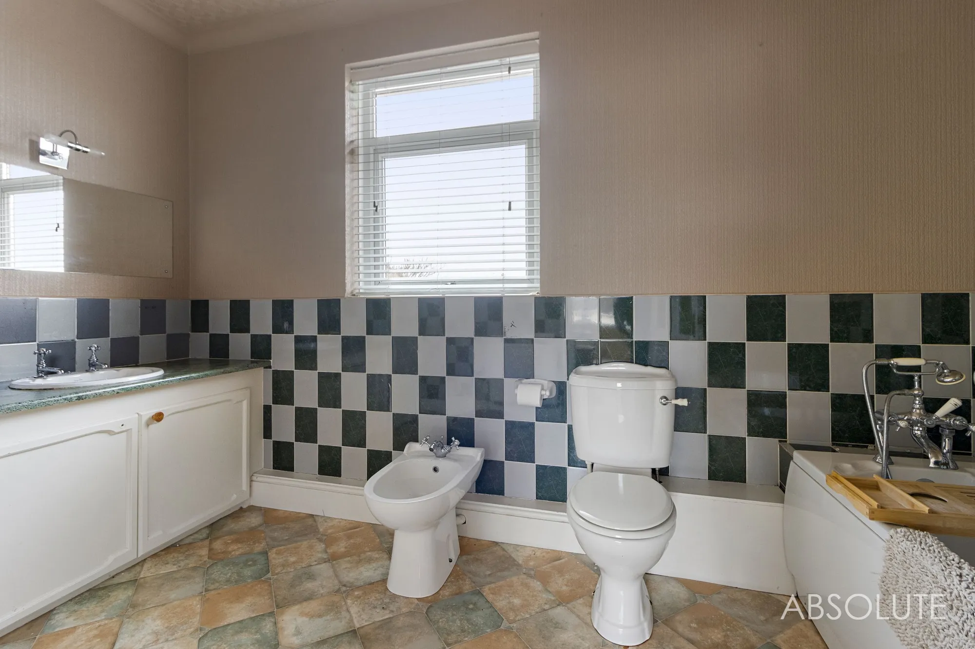 4 bed end of terrace house for sale in Isaacs Road, Torquay  - Property Image 17