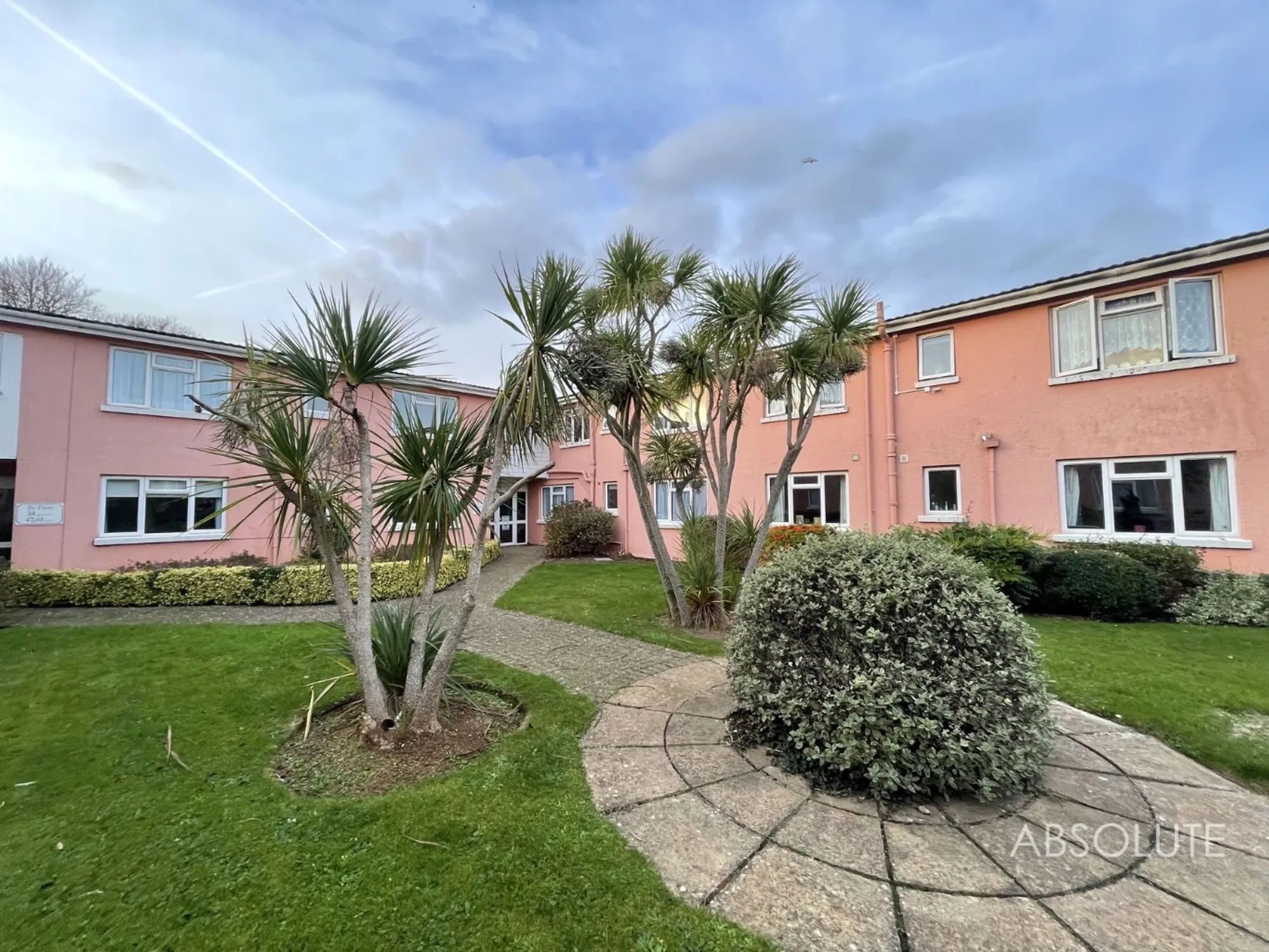 1 bed flat to rent in Esplanade Road, Paignton - Property Image 1