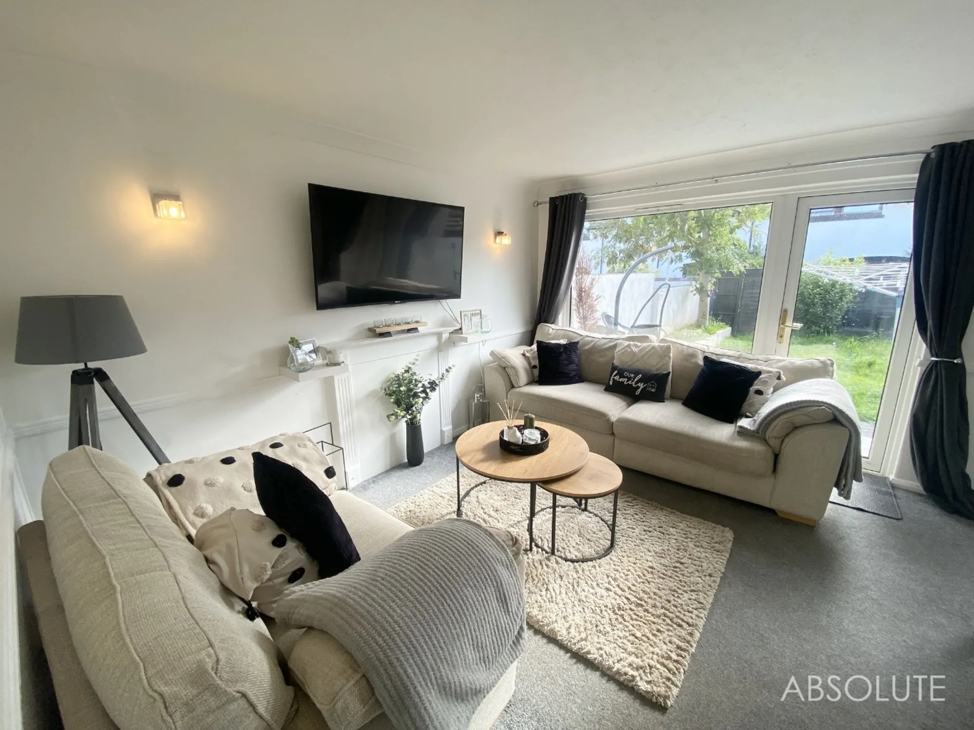 2 bed terraced house for sale in North Hill Close, Brixham  - Property Image 2