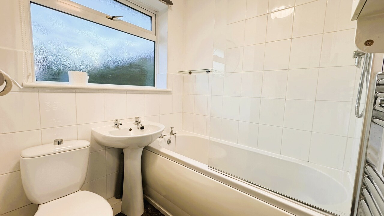 1 bed town house to rent in Dale View Road, Keighley  - Property Image 7