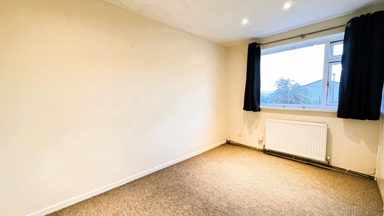 1 bed town house to rent in Dale View Road, Keighley  - Property Image 5