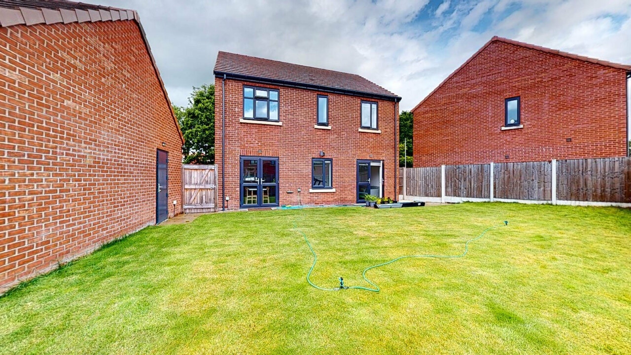 4 bed detached house to rent in West Grove, Leeds  - Property Image 23