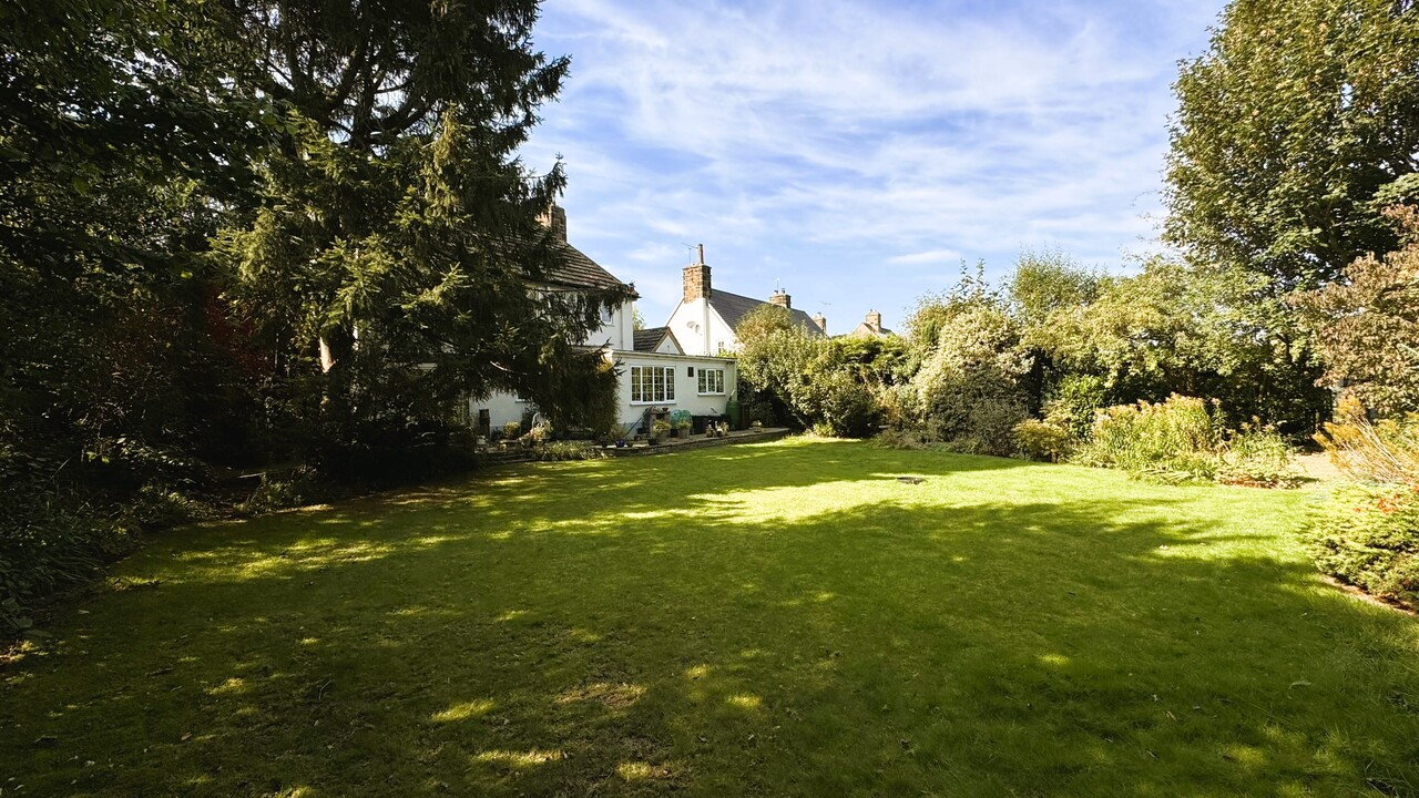 4 bed detached house for sale in Ancaster View, Leeds  - Property Image 2