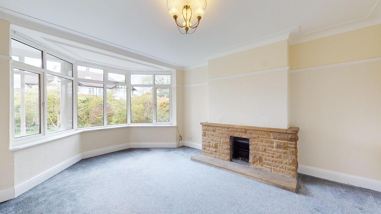 4 bed semi-detached house for sale in Harrowby Road, Leeds  - Property Image 2