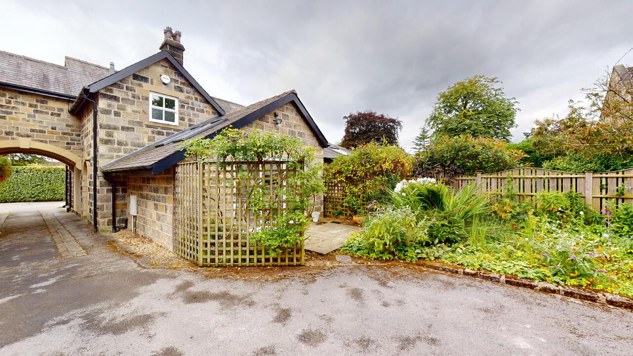 3 bed semi-detached house for sale in Long Causeway, Leeds  - Property Image 25