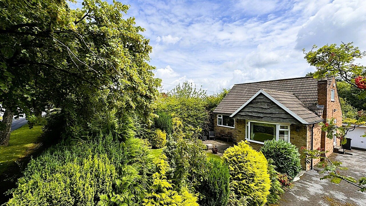 2 bed bungalow for sale in Adel, Leeds - Property Image 1