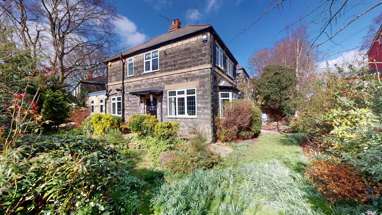 3 bed detached house for sale in Headingley Hill Conservation Area, Leeds  - Property Image 1