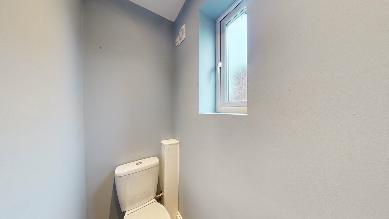 2 bed semi-detached house for sale in Hawksworth, Leeds  - Property Image 12