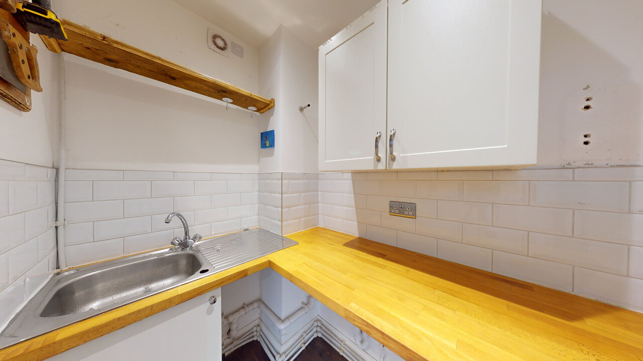 2 bed semi-detached house for sale in Hawksworth, Leeds  - Property Image 11