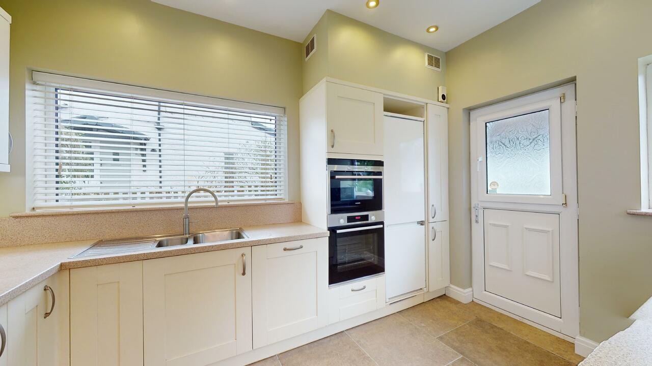 4 bed detached house for sale in Bramhope, Leeds  - Property Image 11
