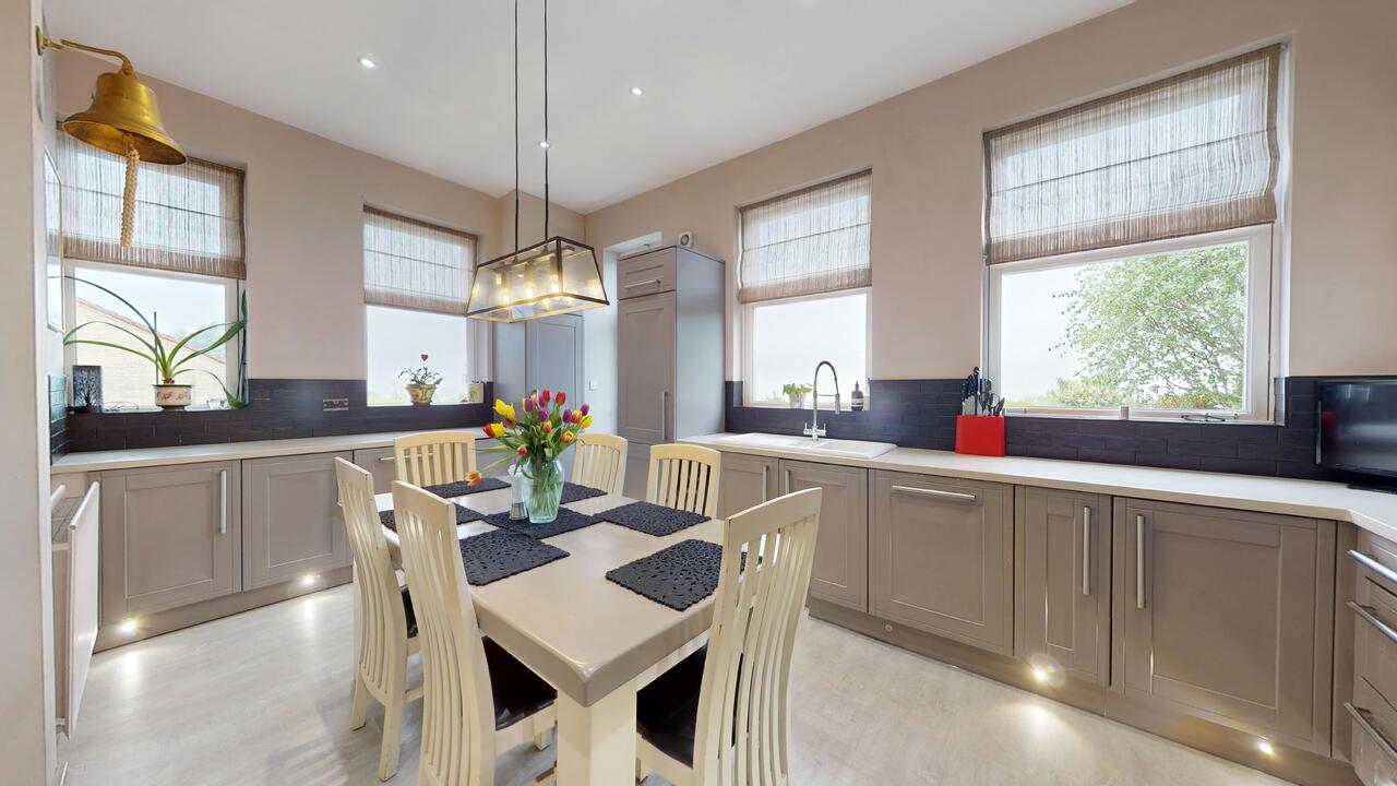 4 bed house for sale in Hilton Grange, Bramhope  - Property Image 12