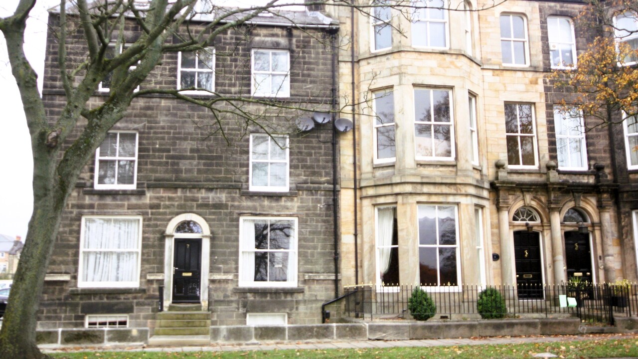2 bed apartment to rent in York Place, Harrogate  - Property Image 3