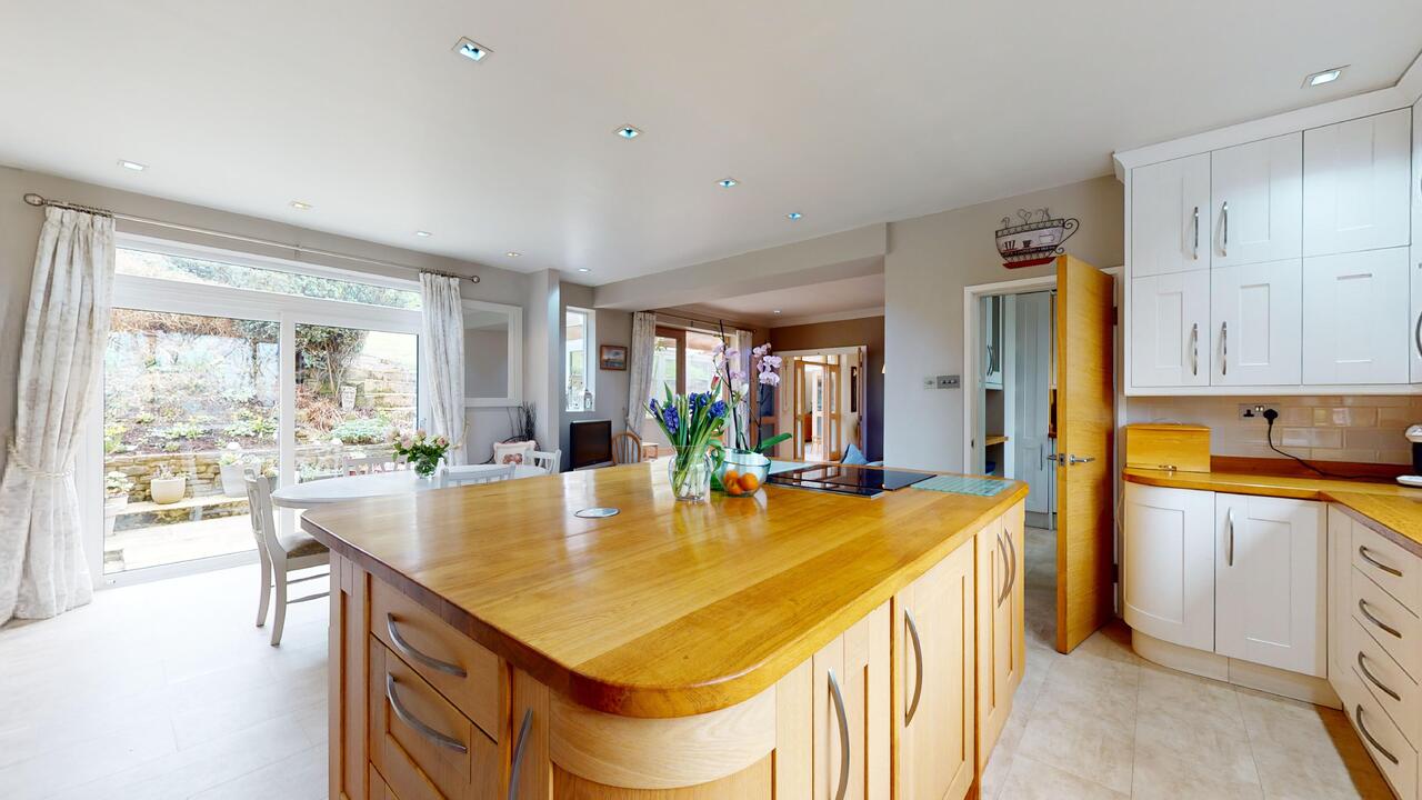 5 bed detached house for sale in Avenue Des Hirondelles, Pool-in-Wharfedale  - Property Image 21