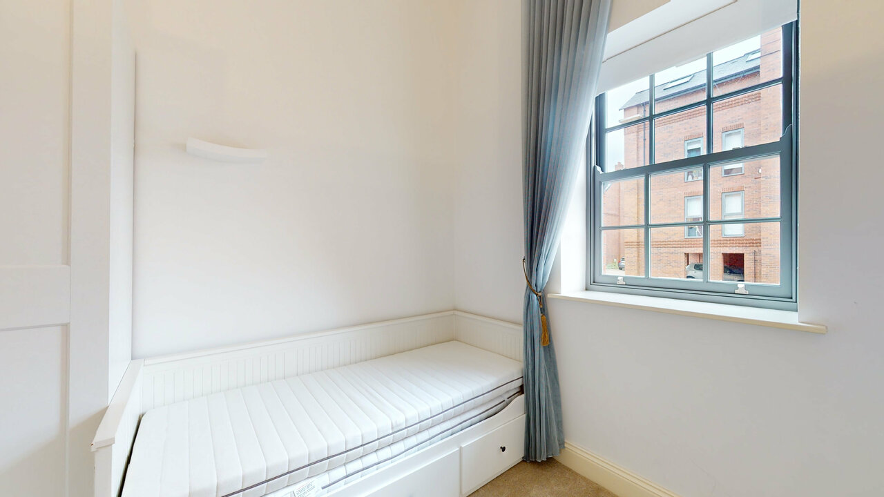 2 bed apartment to rent in Victoria Gardens, Leeds  - Property Image 12