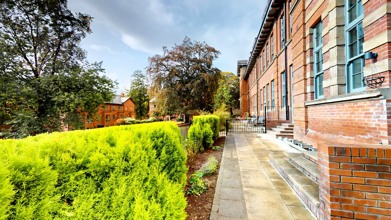 2 bed apartment to rent in Victoria Gardens, Leeds  - Property Image 7